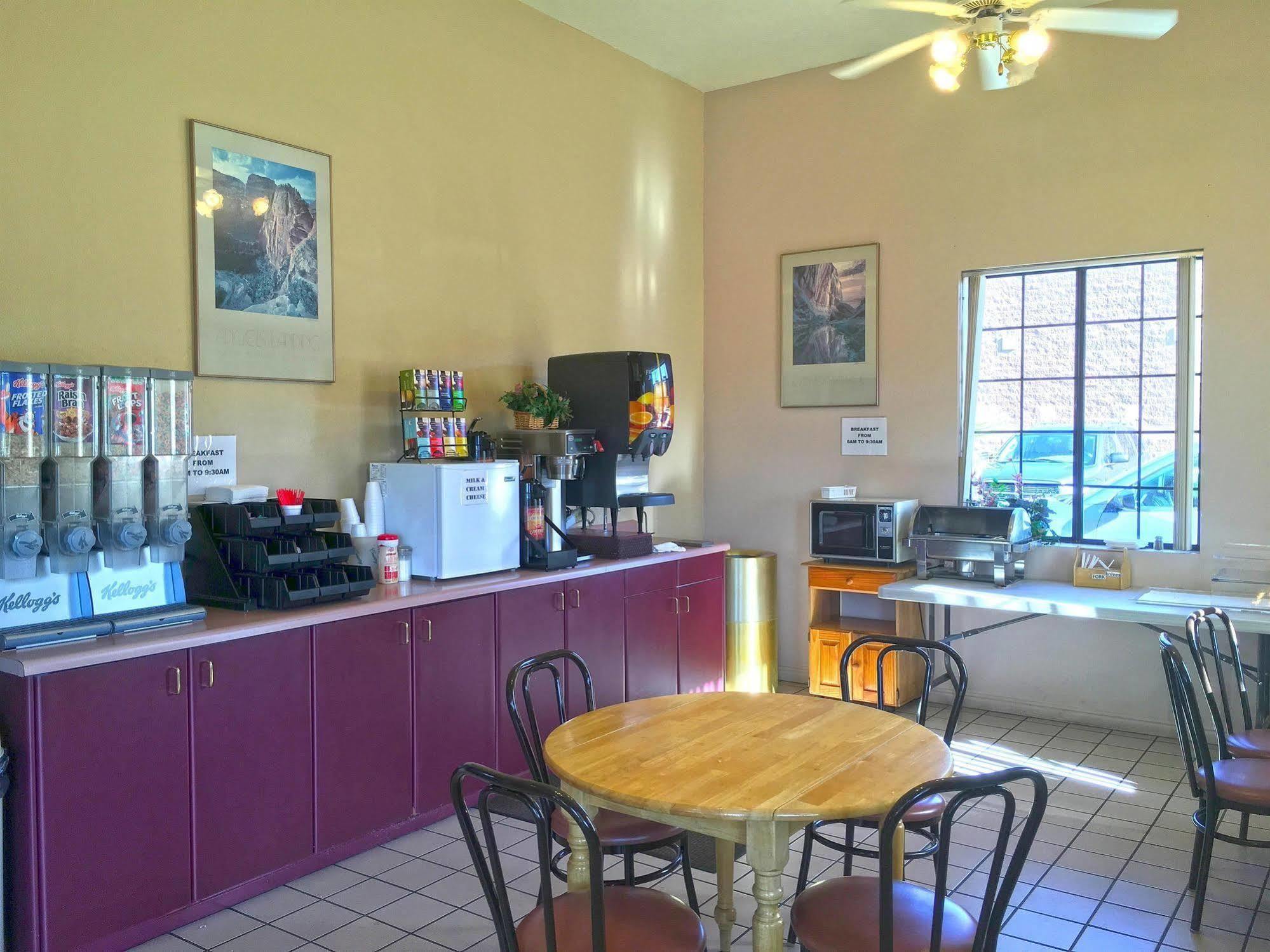 America'S Best Inn & Suites Saint George Экстерьер фото