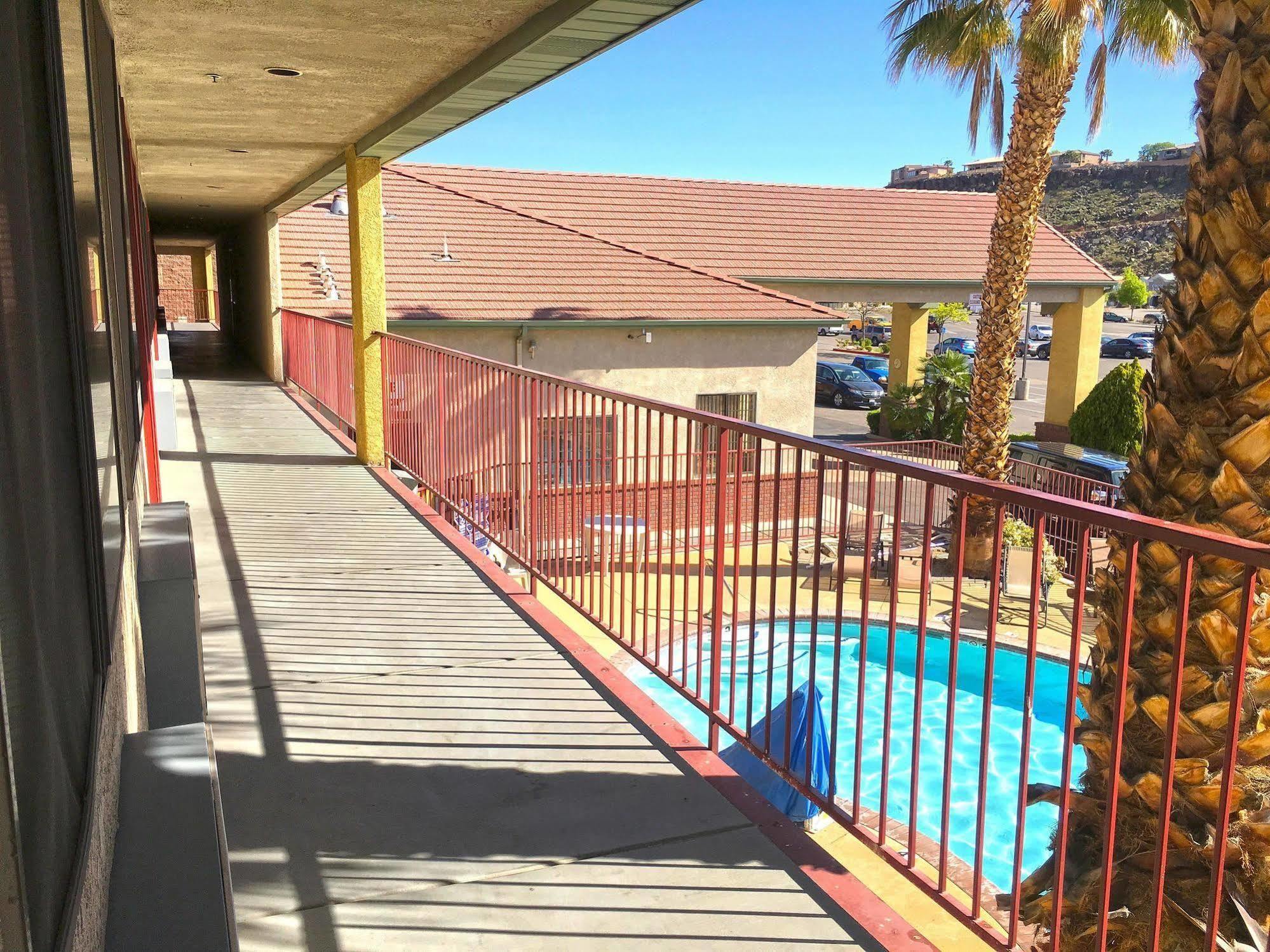 America'S Best Inn & Suites Saint George Экстерьер фото
