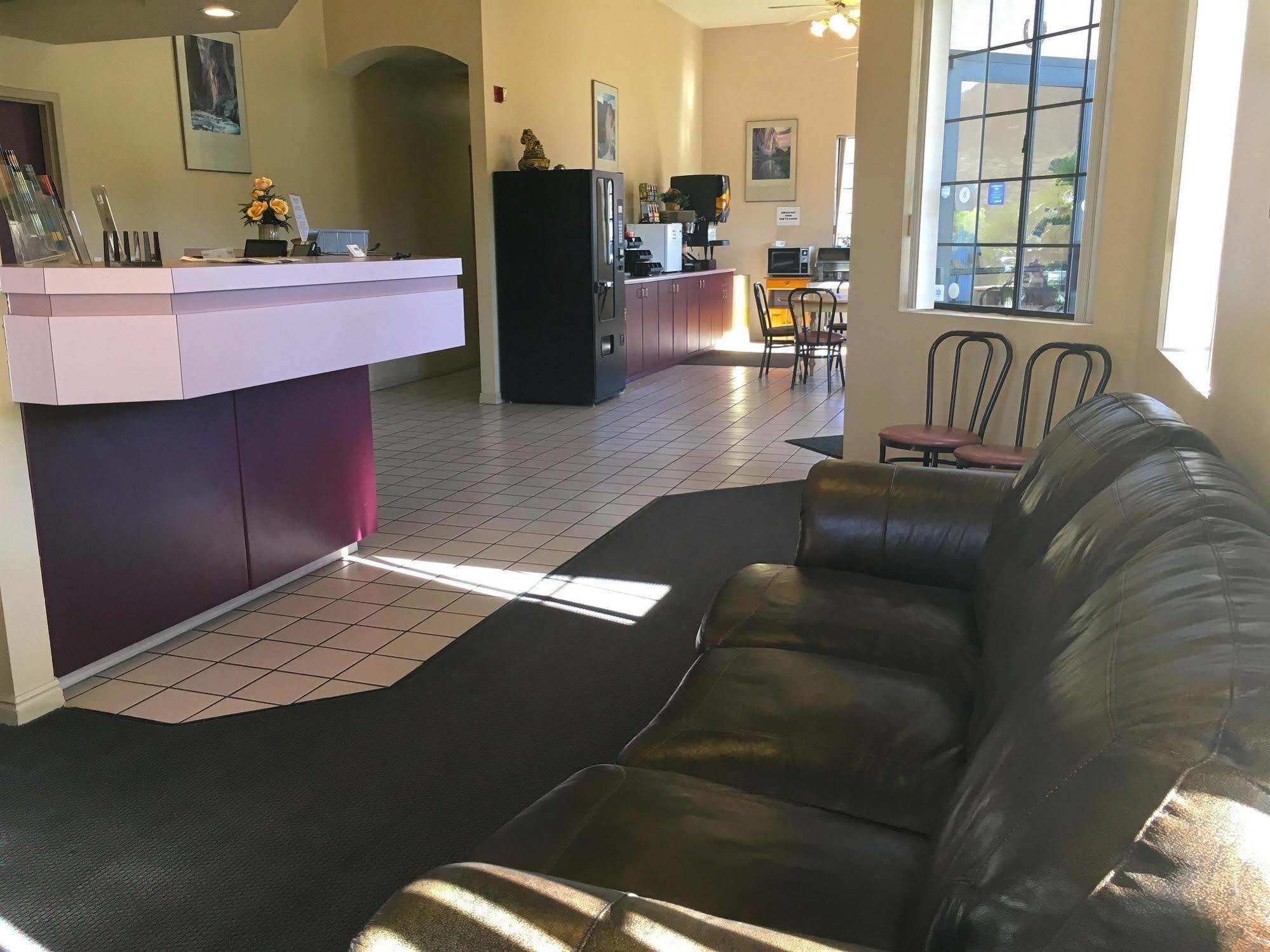 America'S Best Inn & Suites Saint George Экстерьер фото