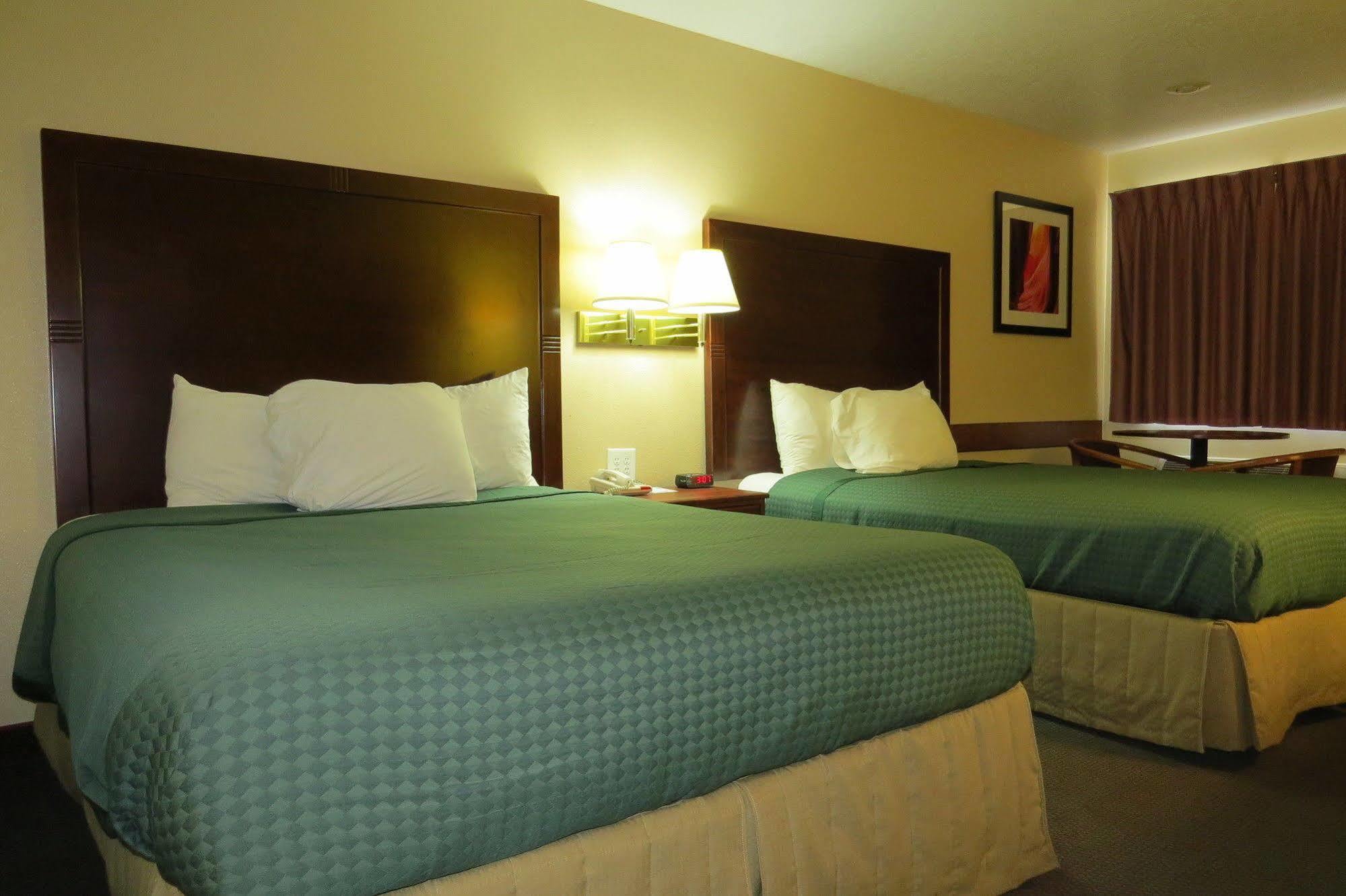 America'S Best Inn & Suites Saint George Экстерьер фото